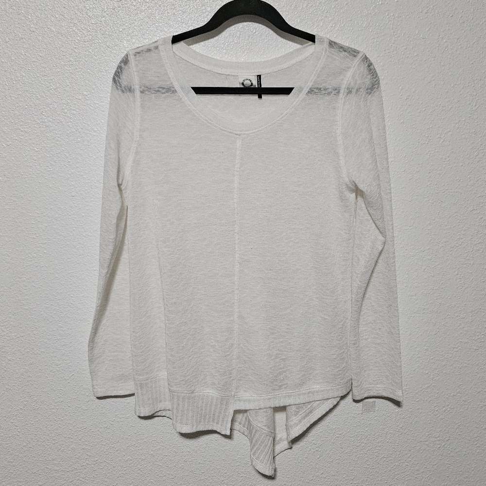 Anthropologie Akemi + Kim light knit sweater